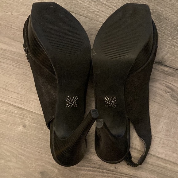 Vera Wang Slingback Peep-toe Heels - Picture 4 of 10